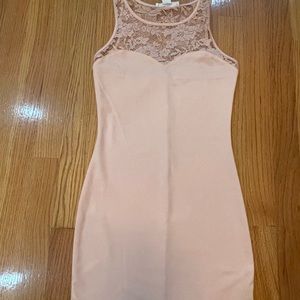 NWOT Forever21 Women Baby Pink Lace Sweetheart Neckline Sleeveless Bodycon Dress